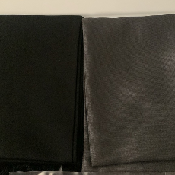 Five dress scarves - Picture 5 of 5